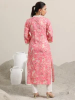 Pink Printed Cotton Blend Straight Kurta - Image 3